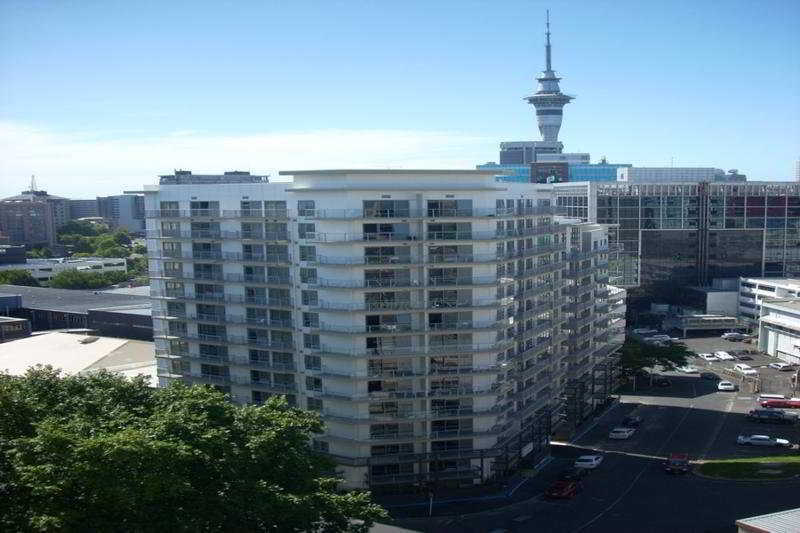 Bianco Off Queen Apartments Оукланд Екстериор снимка