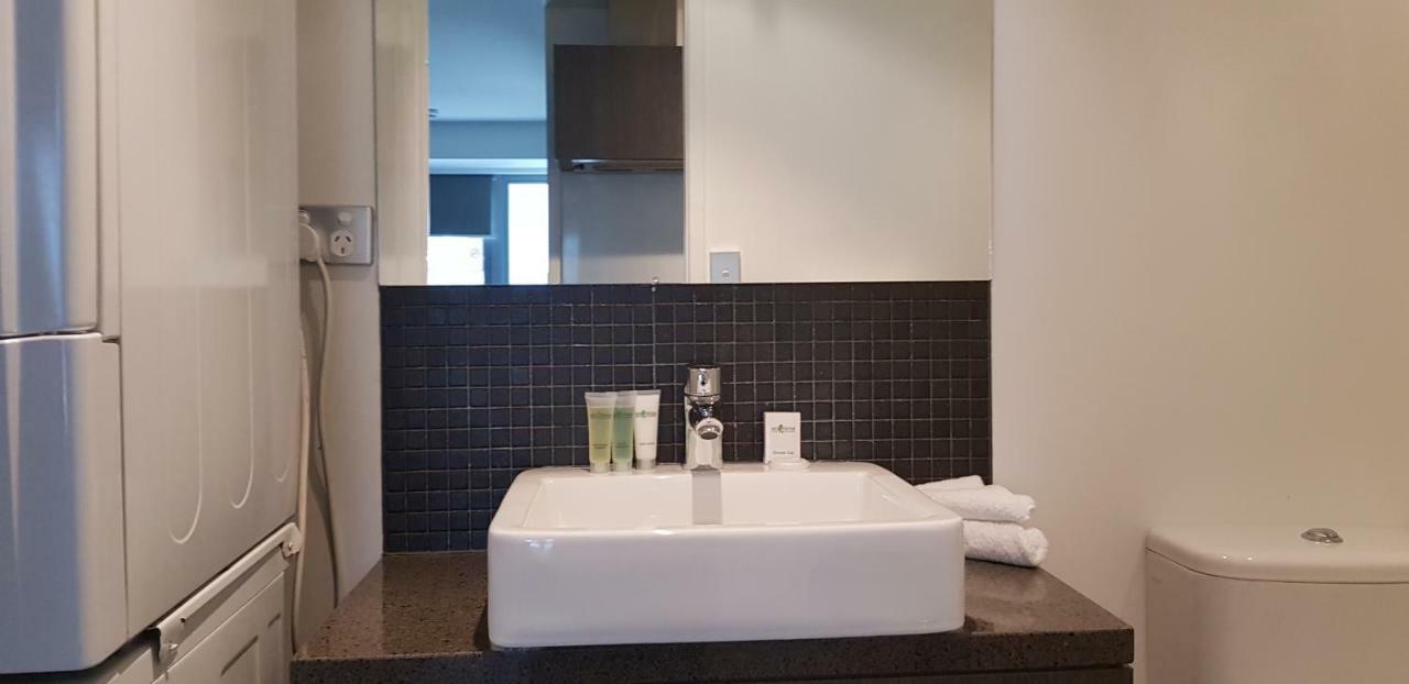 Bianco Off Queen Apartments Оукланд Екстериор снимка